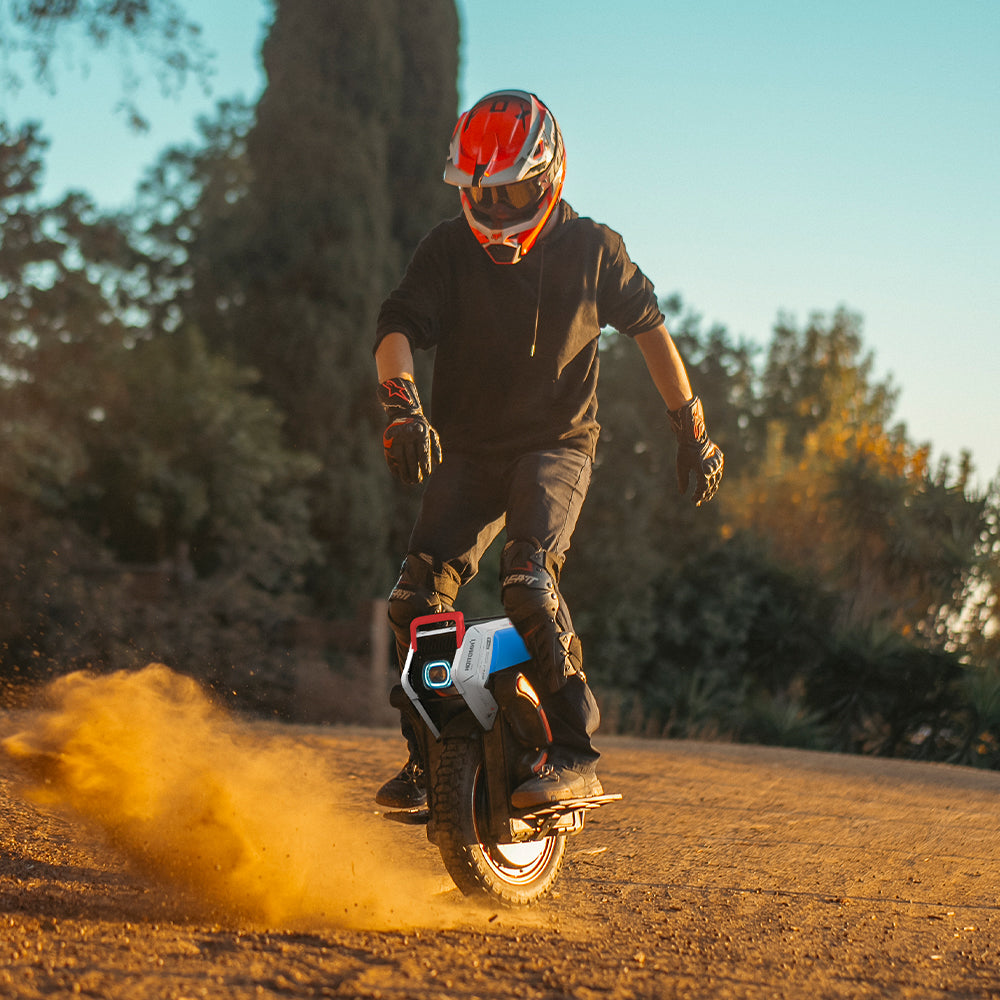 Inmotion V14 PRO Electric Unicycle view 4