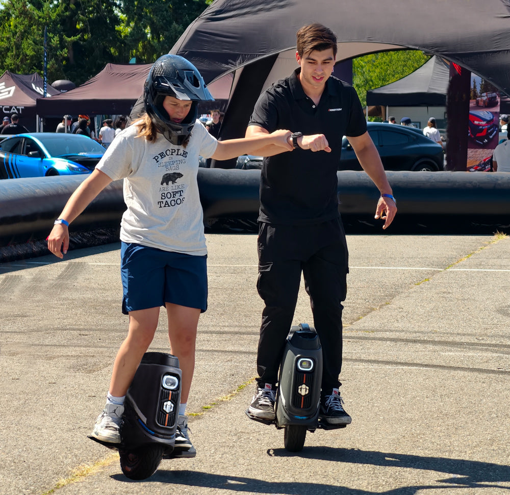 Inmotion V9 Electric Unicycle view 2