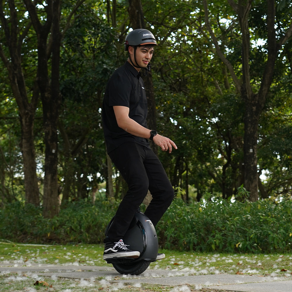 Inmotion V6 Electric Unicycle view 2