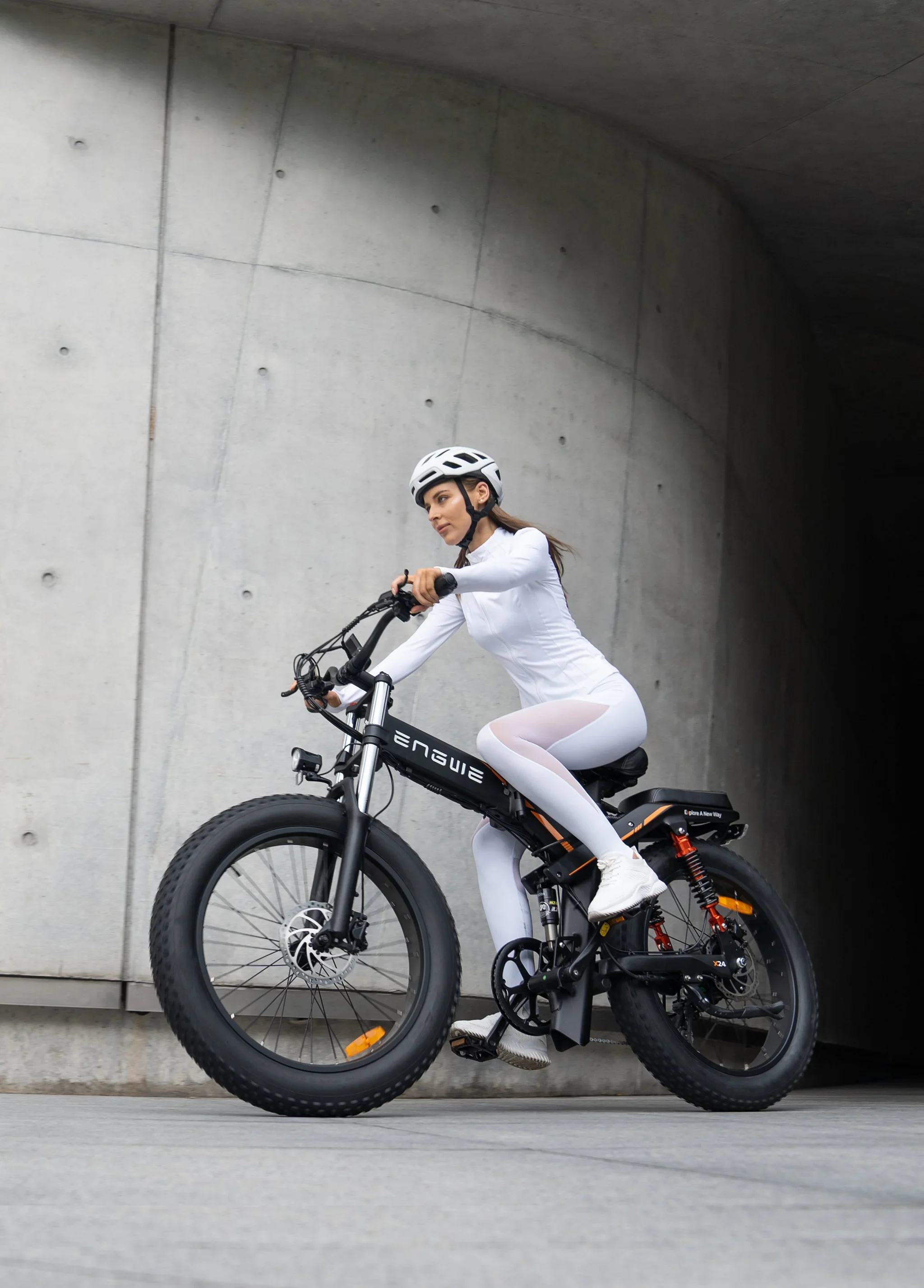 Engwe X24 Electric Bike view 2