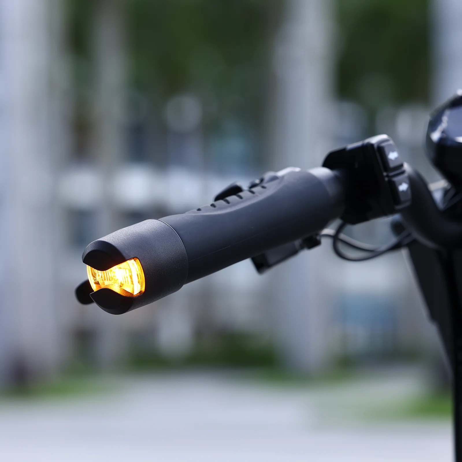 Hiboy X300 Big-Wheel Electric Scooter view 11
