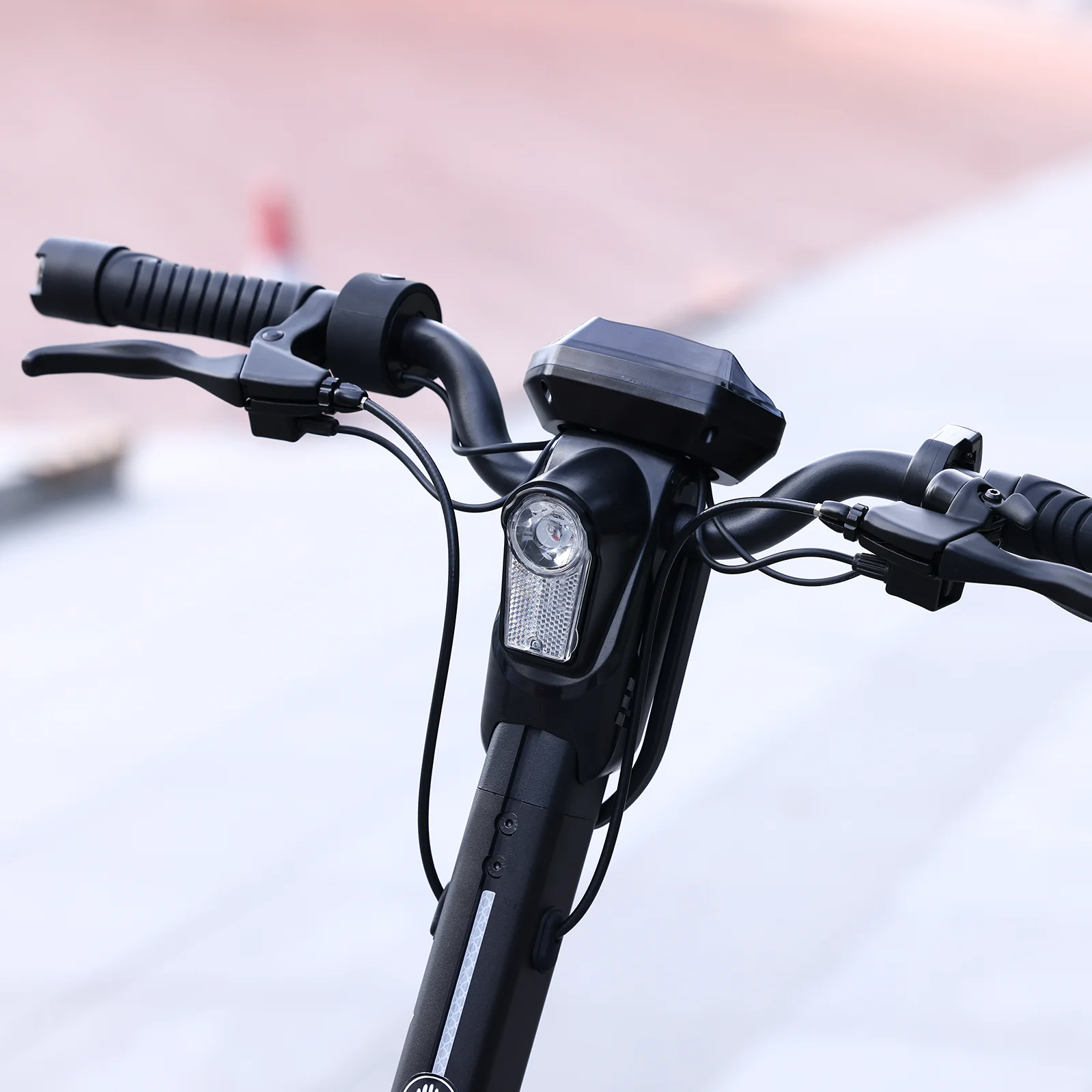 Hiboy X300 Big-Wheel Electric Scooter view 13