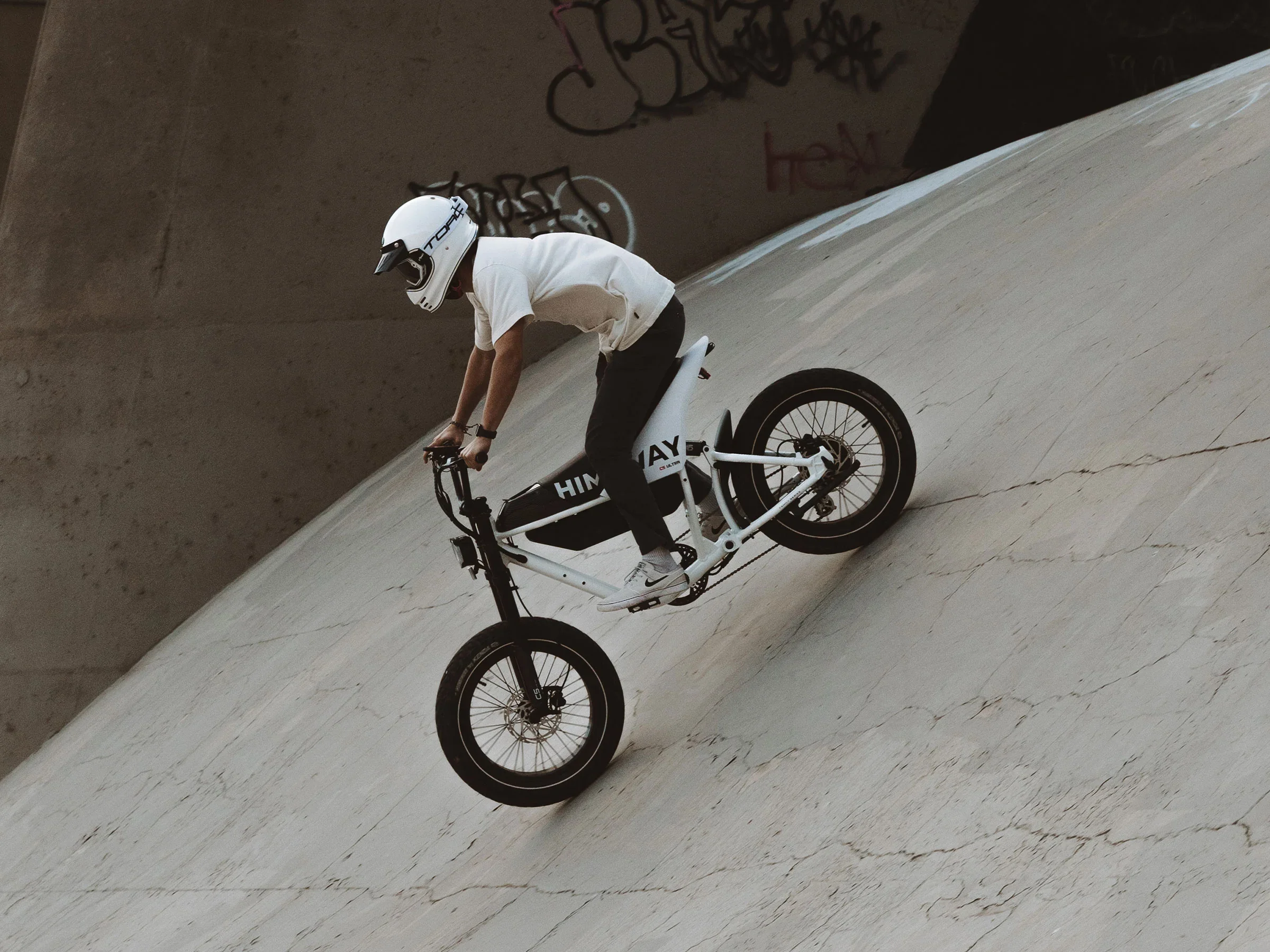 Himiway C5 Electric Motorbike view 4